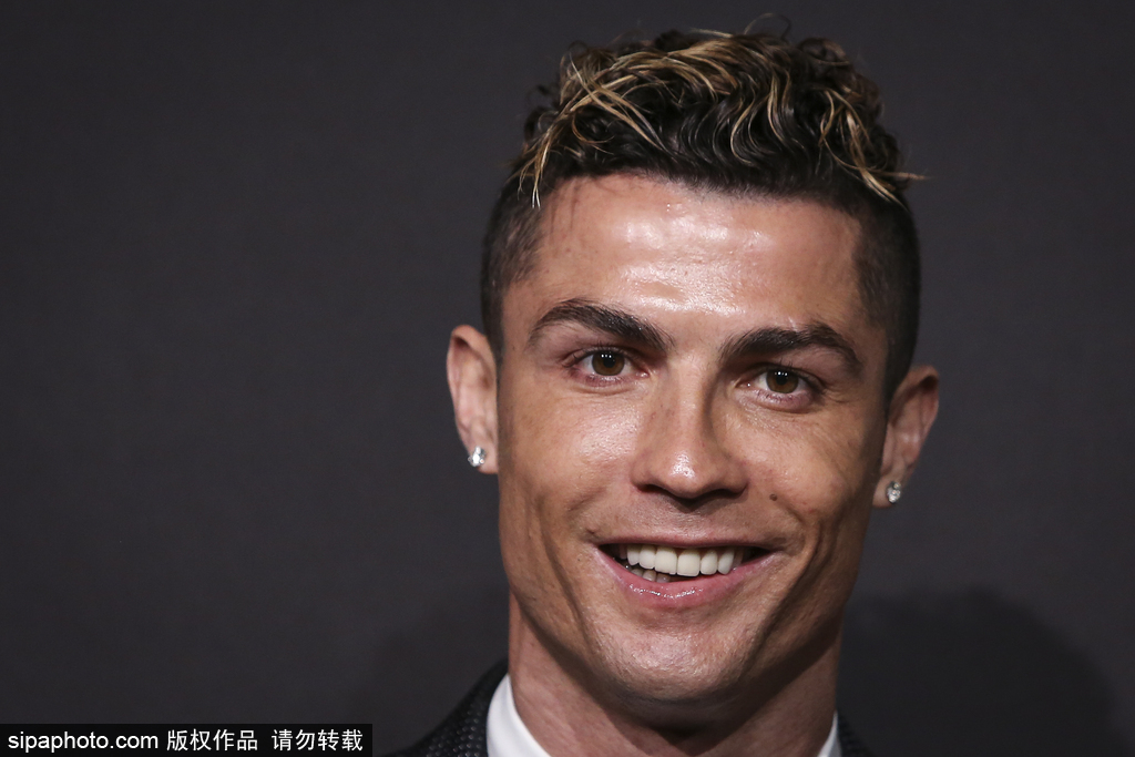 伯克不仅在 伯克不仅在