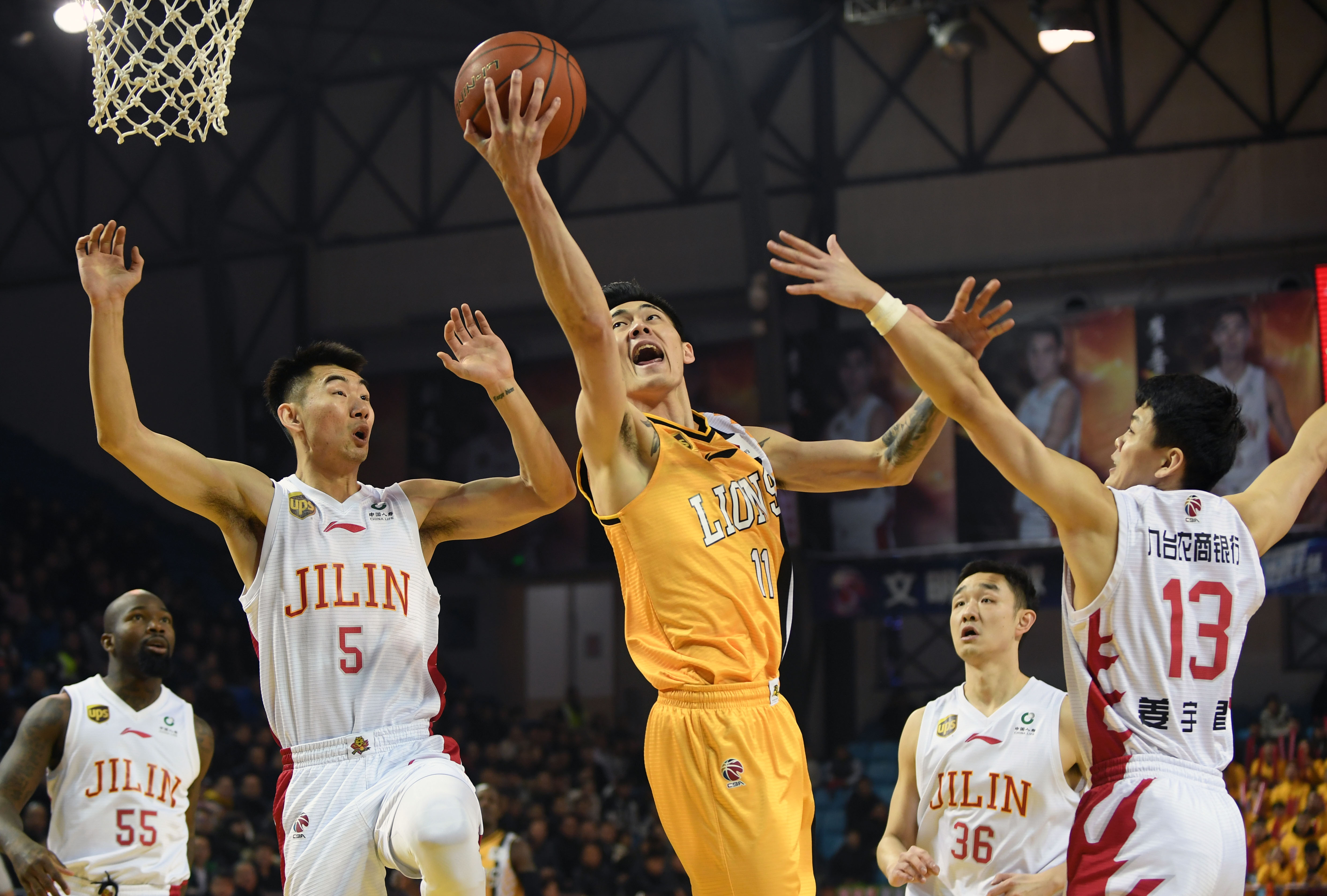 赛事中表现 赛事中表现